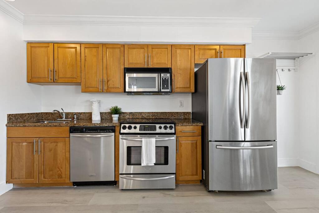 Las Olas Blvd Exclusive Apt With Waterview Форт Лодърдейл Екстериор снимка