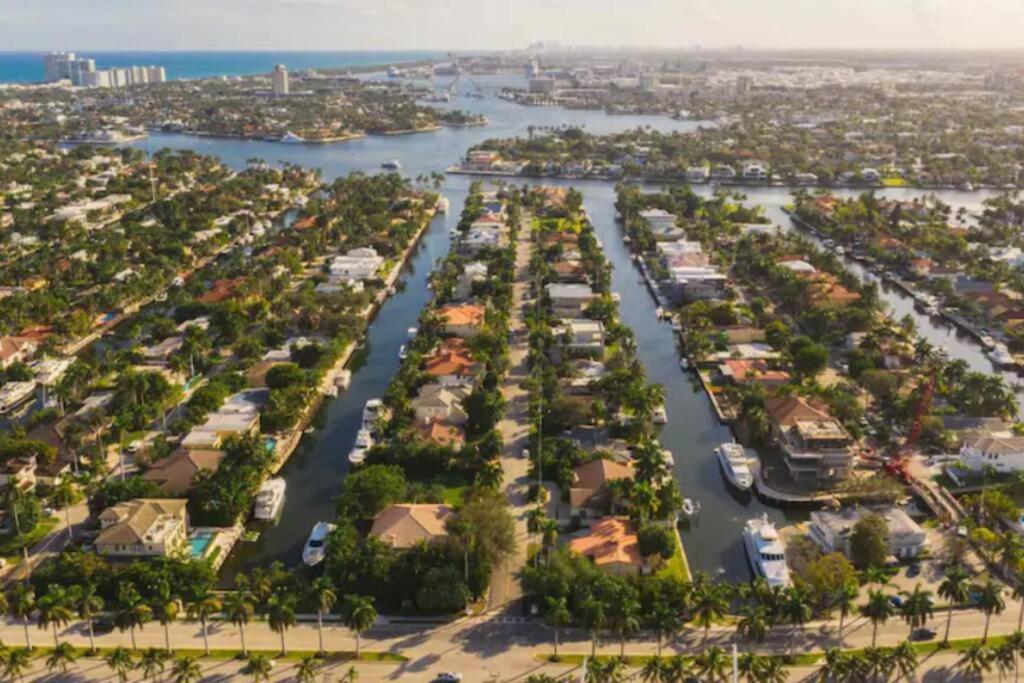 Las Olas Blvd Exclusive Apt With Waterview Форт Лодърдейл Екстериор снимка