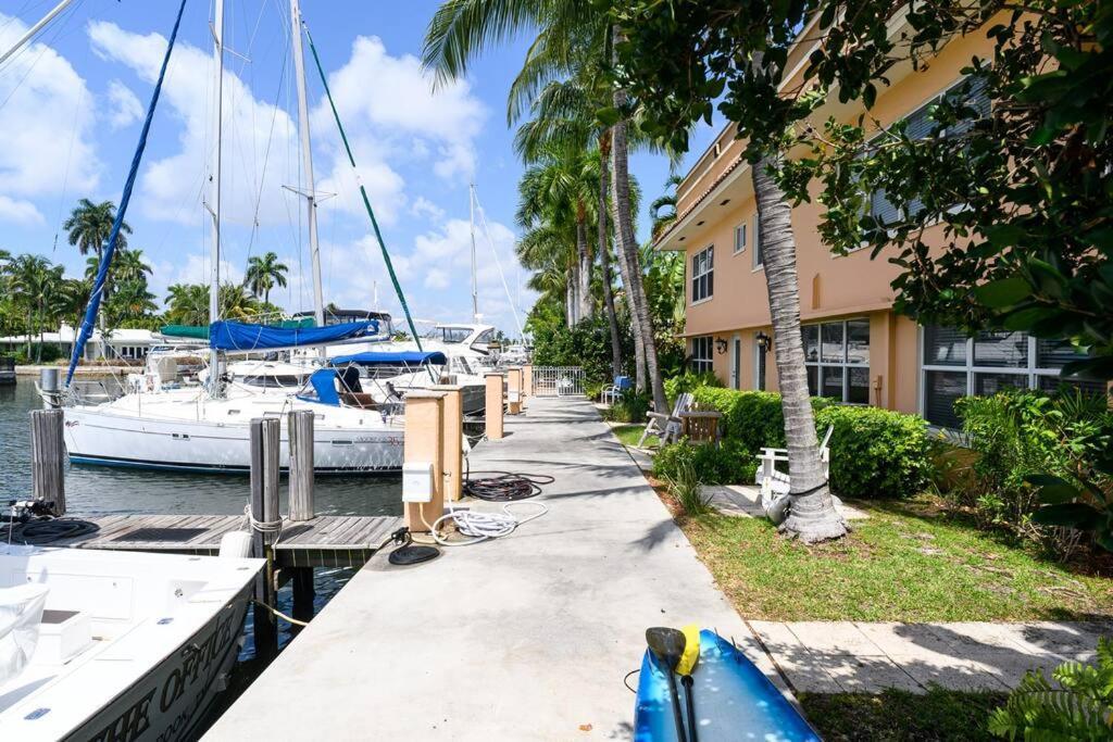 Las Olas Blvd Exclusive Apt With Waterview Форт Лодърдейл Екстериор снимка